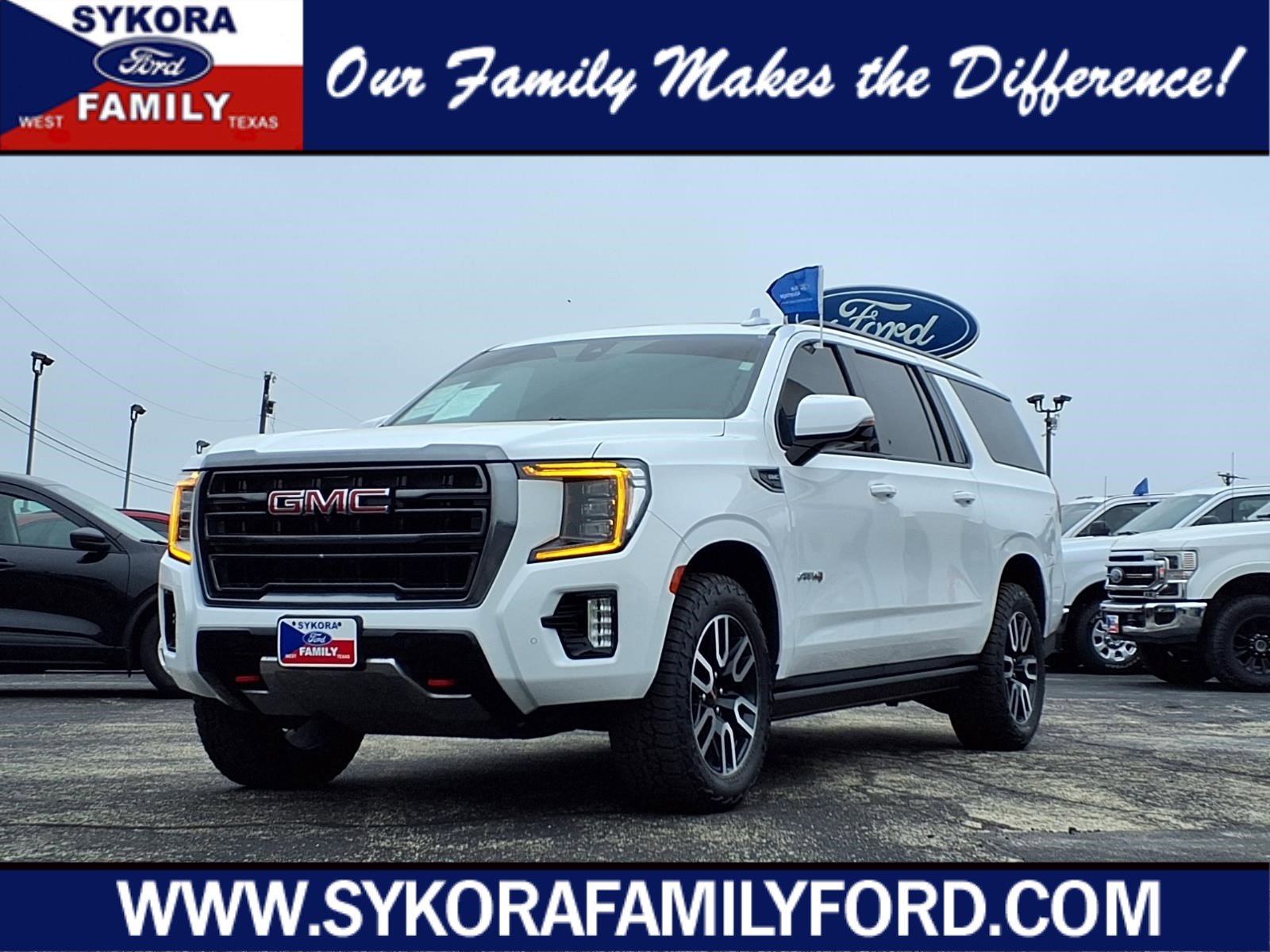 Used 2021 GMC Yukon XL AT4 w/ AT4 Premium Package AWD/4WD image 1