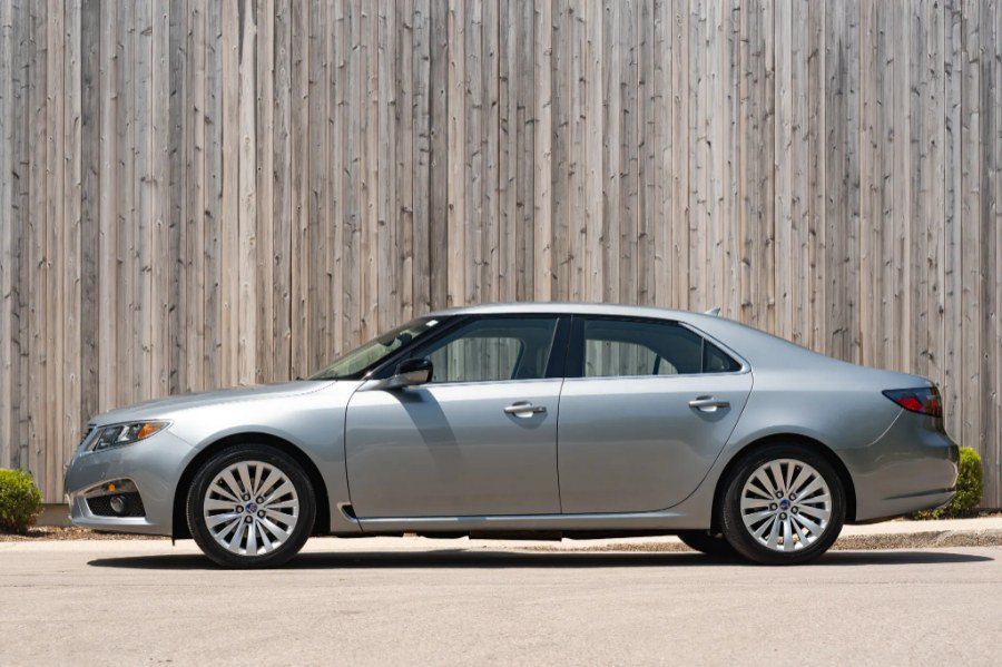 Used 2010 Saab 9-5 Aero AWD/4WD image 2
