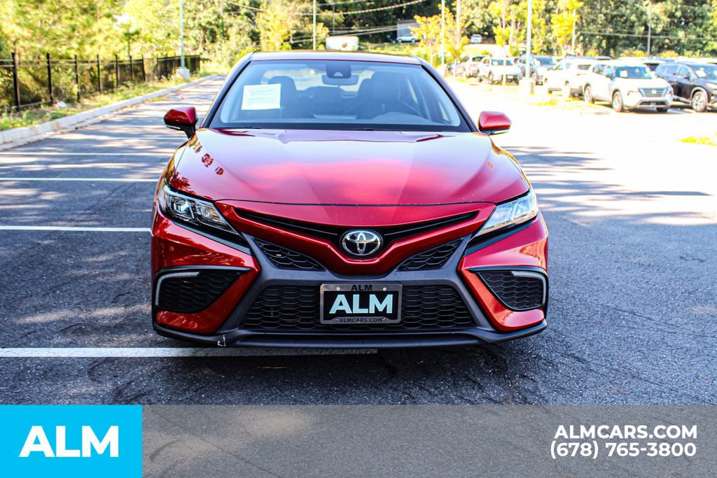 Used 2024 Toyota Camry SE FWD image 9