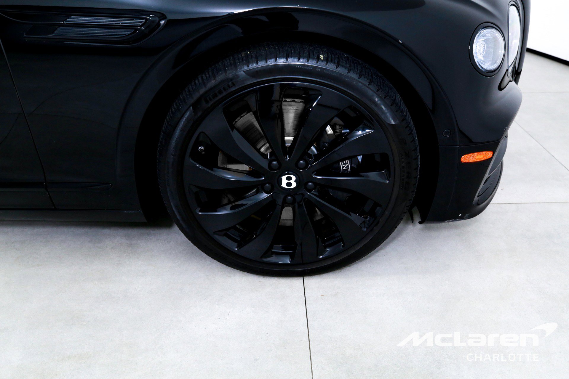 Used 2021 Bentley Flying Spur W12 image 31