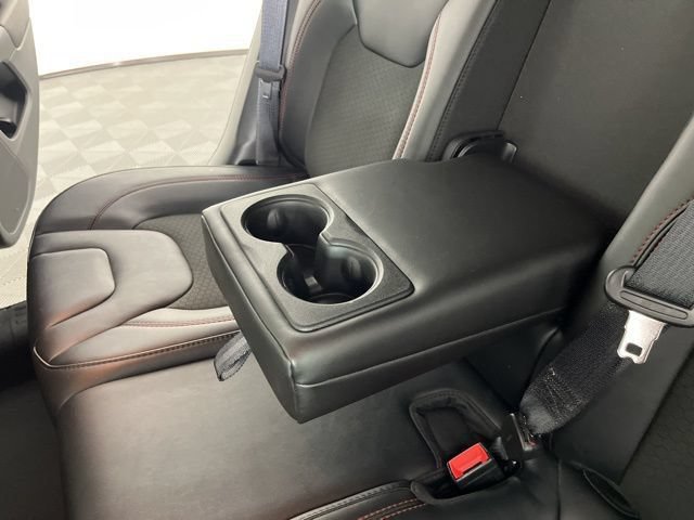Used 2022 Jeep Cherokee Trailhawk w/ Comfort/Convenience Group AWD/4WD image 47