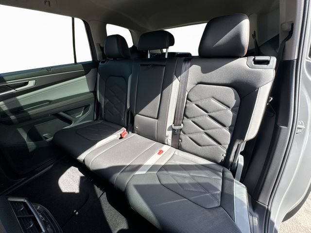 New 2026 Volkswagen Atlas Peak Edition AWD/4WD image 25