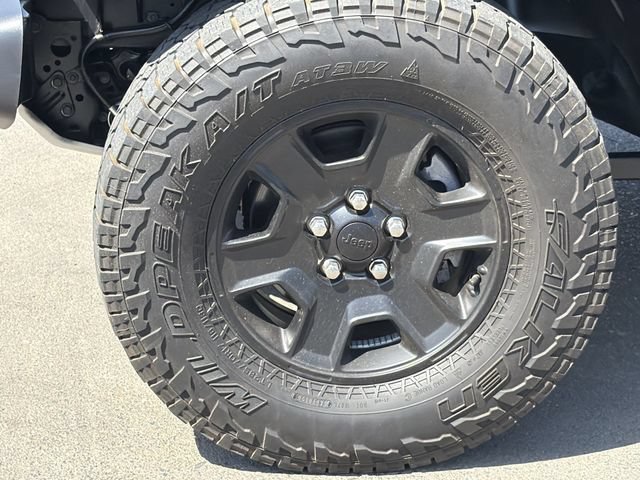 Used 2021 Jeep Gladiator Mojave AWD/4WD image 16