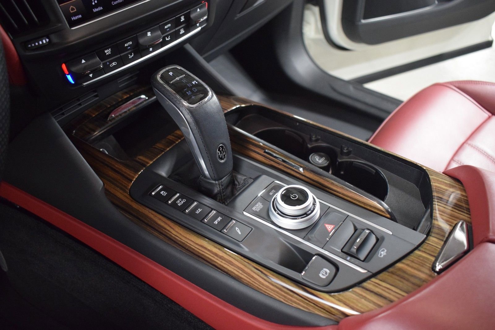 Used 2022 Maserati Levante Modena image 35