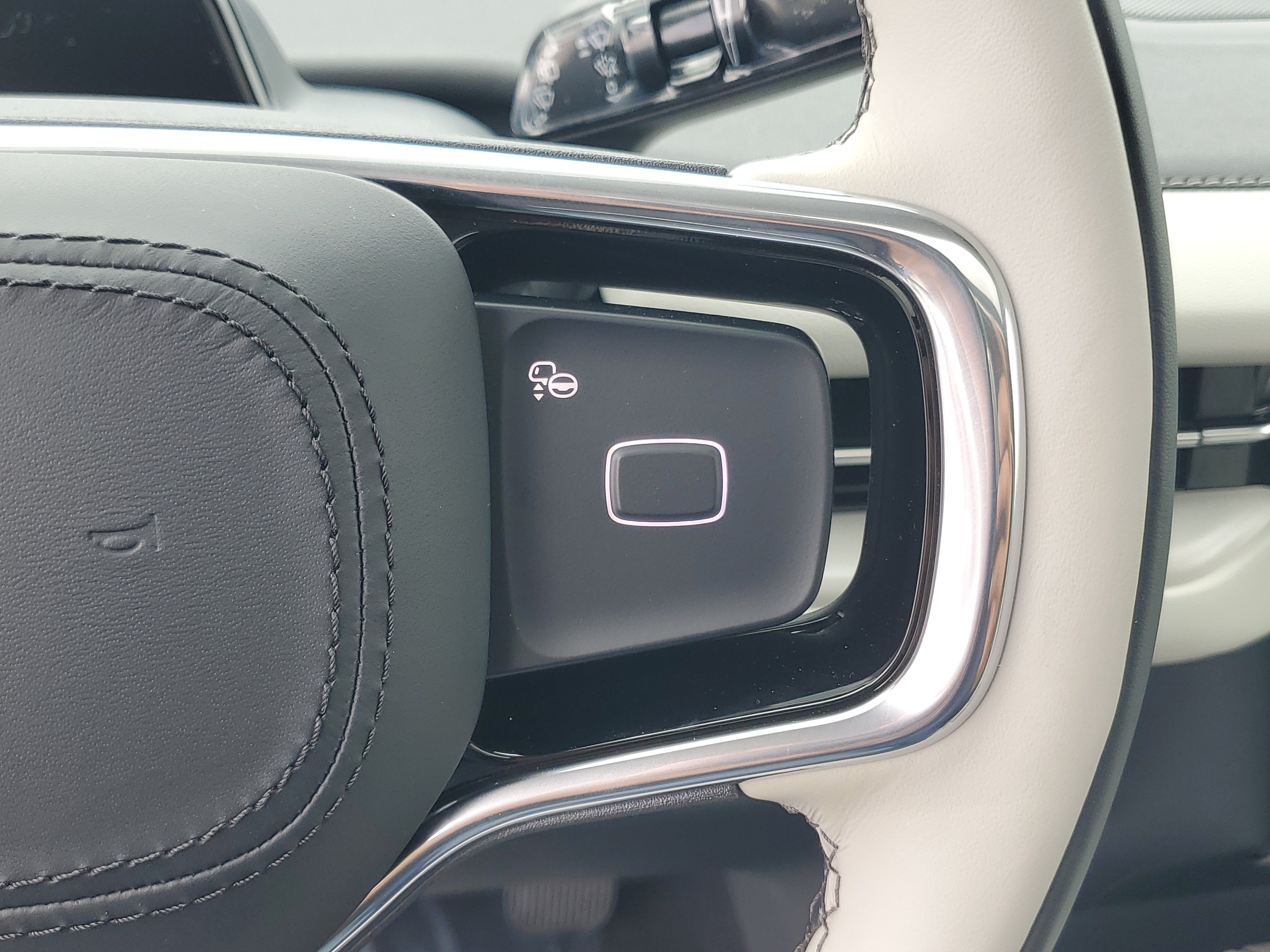 New 2026 Lincoln Navigator Reserve AWD/4WD image 18