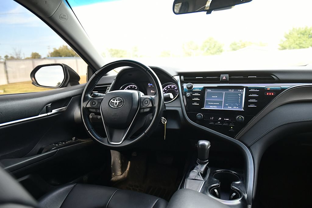 Used 2019 Toyota Camry SE FWD image 20
