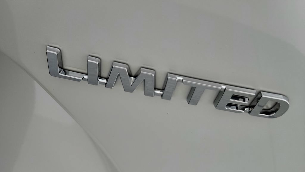 Used 2023 Toyota bZ4X AWD w/ Weather Package image 14