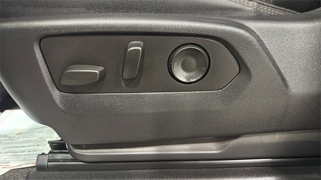 Used 2022 Chevrolet Silverado 1500 High Country image 22