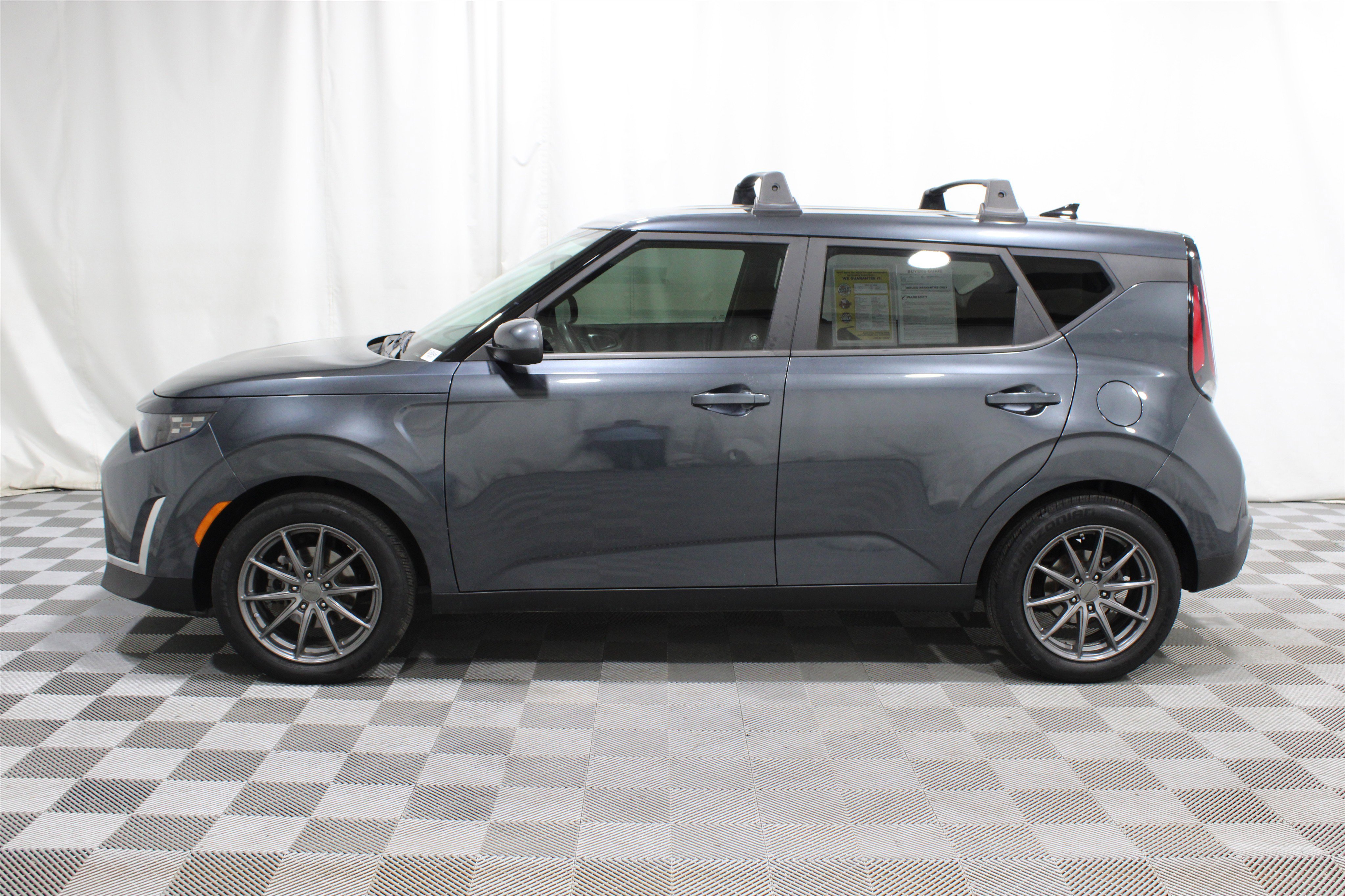 Used 2023 Kia Soul LX image 31
