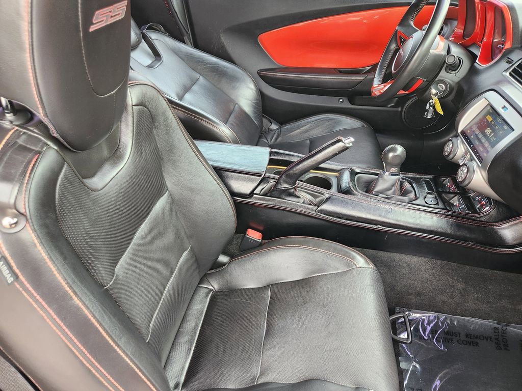 Used 2010 Chevrolet Camaro SS w/ RS Package image 5