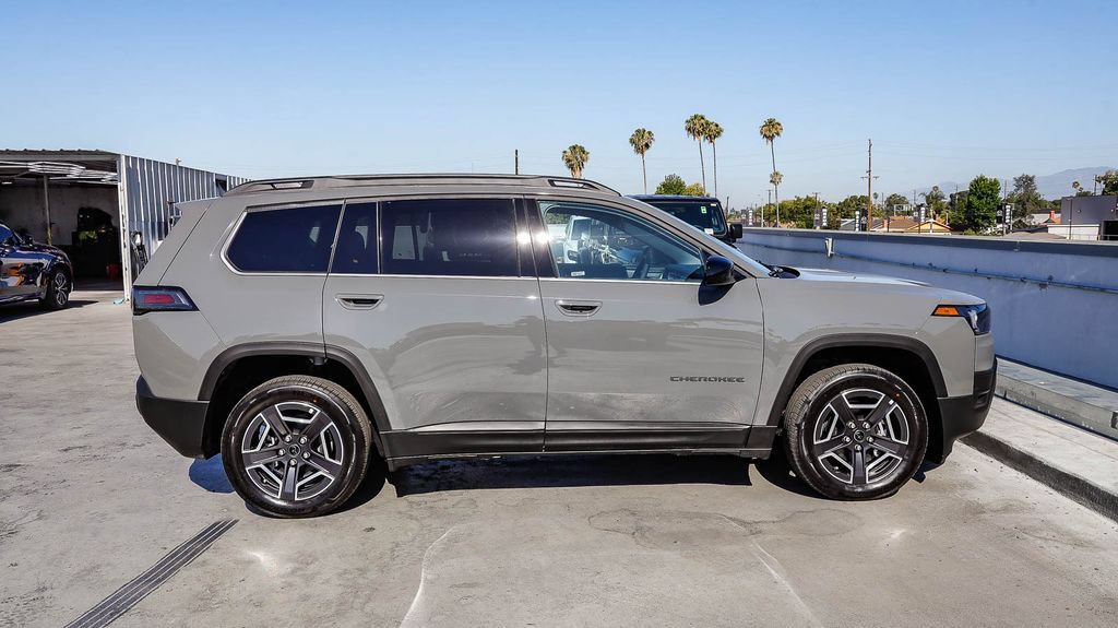 New 2026 Jeep Cherokee Laredo AWD/4WD image 13