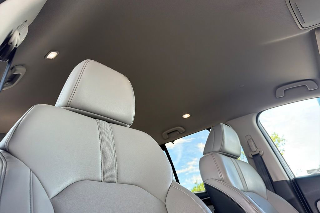 Used 2023 Honda Pilot EX-L image 16