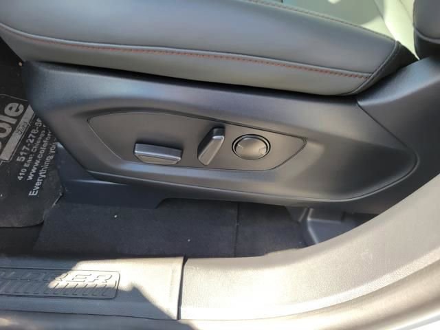 New 2025 Ford Explorer Active w/ Active Comfort Package image 23