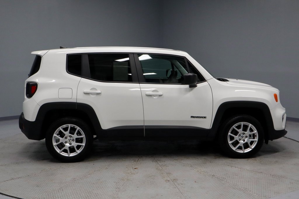 Used 2023 Jeep Renegade Latitude image 6