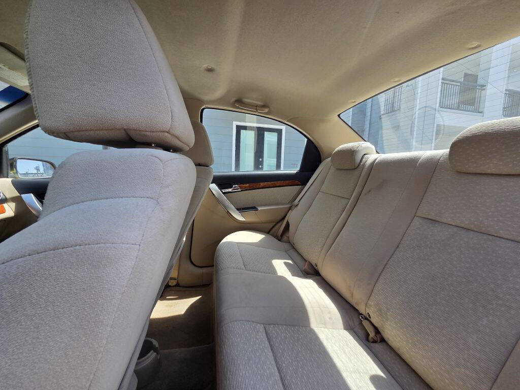 Used 2009 Chevrolet Aveo LT FWD image 35