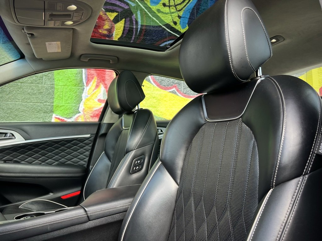 Used 2020 Genesis G70 3.3T w/ Prestige Package image 47