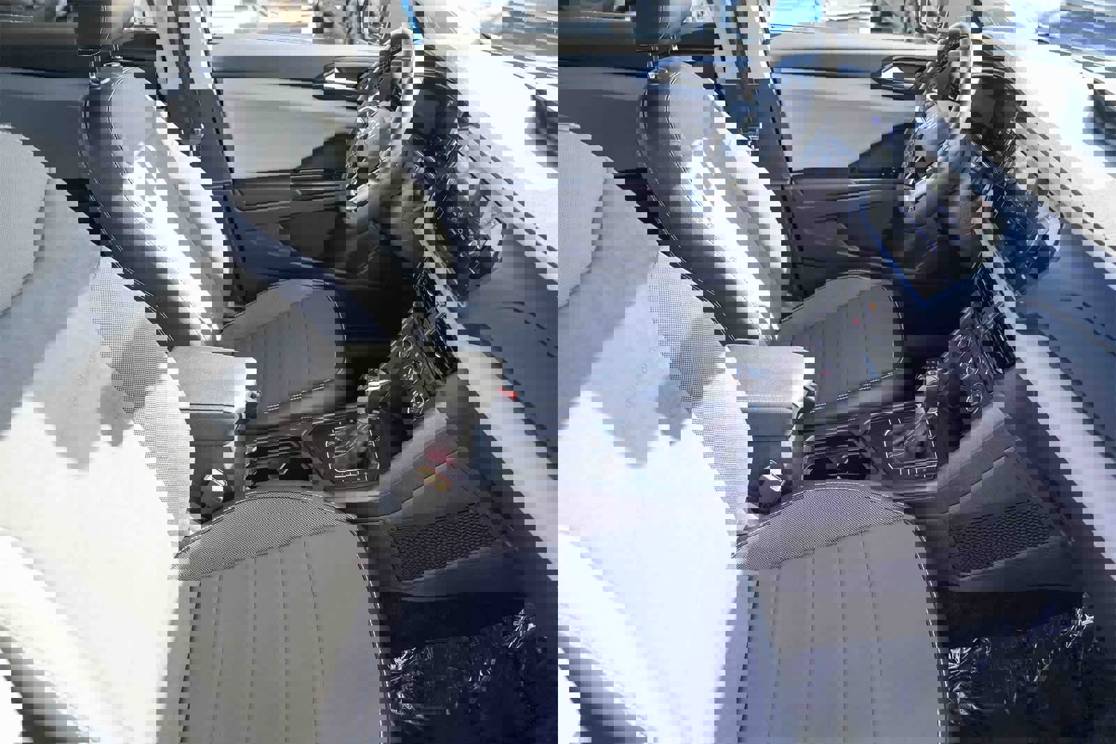 Used 2022 Volkswagen Taos SE image 14