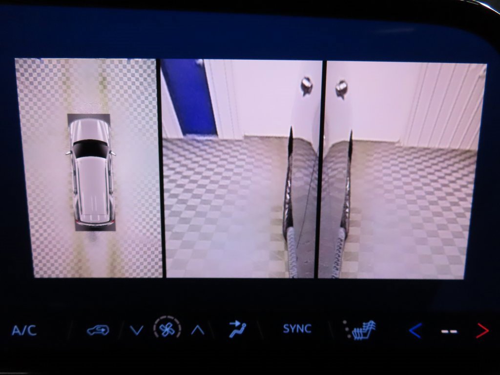 Used 2025 Chevrolet Tahoe Z71 image 21