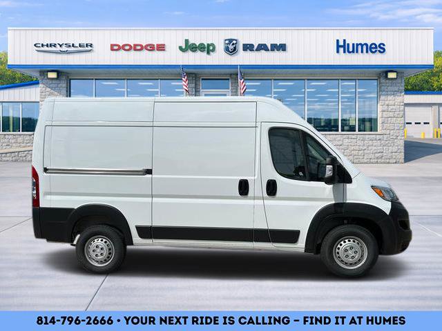 Used 2024 RAM ProMaster 1500 w/ Convenience Group image 2