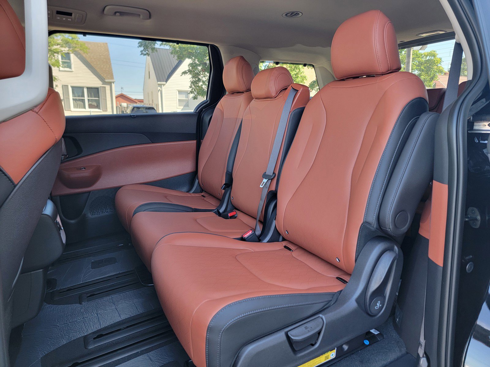 New 2026 Kia Carnival EX image 15