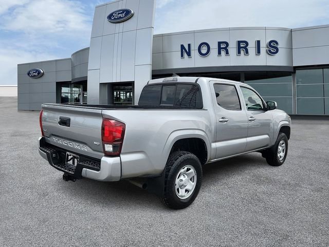 Used 2022 Toyota Tacoma SR AWD/4WD image 4