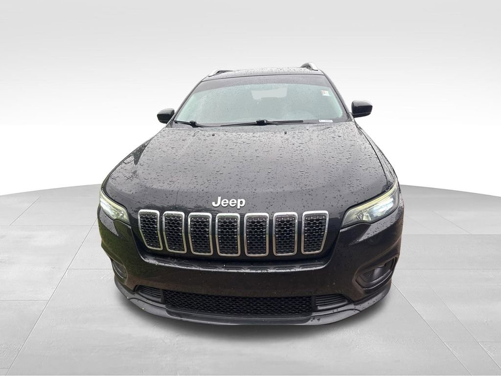 Used 2020 Jeep Cherokee Latitude Plus w/ Cold Weather Group AWD/4WD image 2