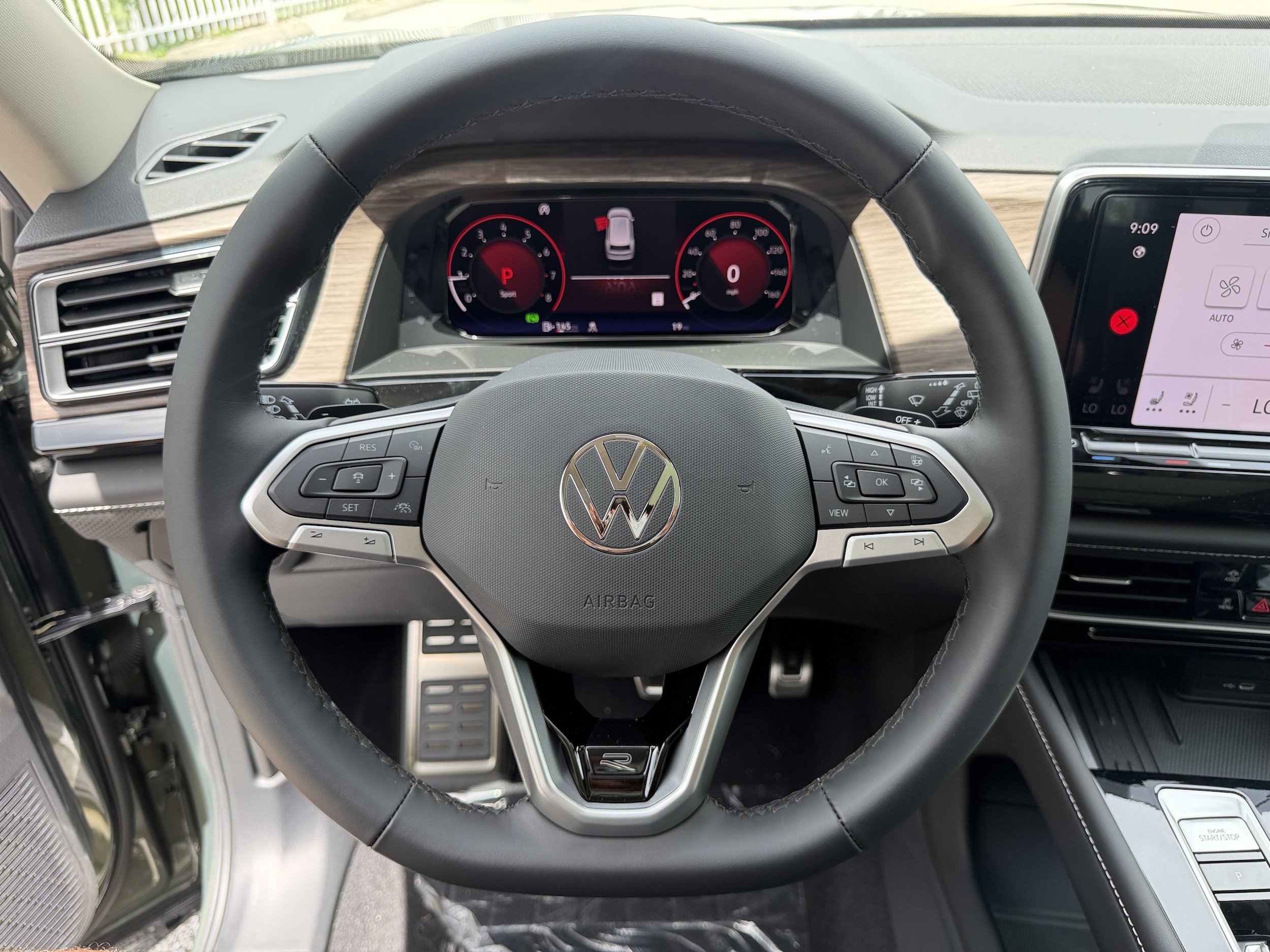 New 2026 Volkswagen Atlas SEL Premium R-Line AWD/4WD image 34