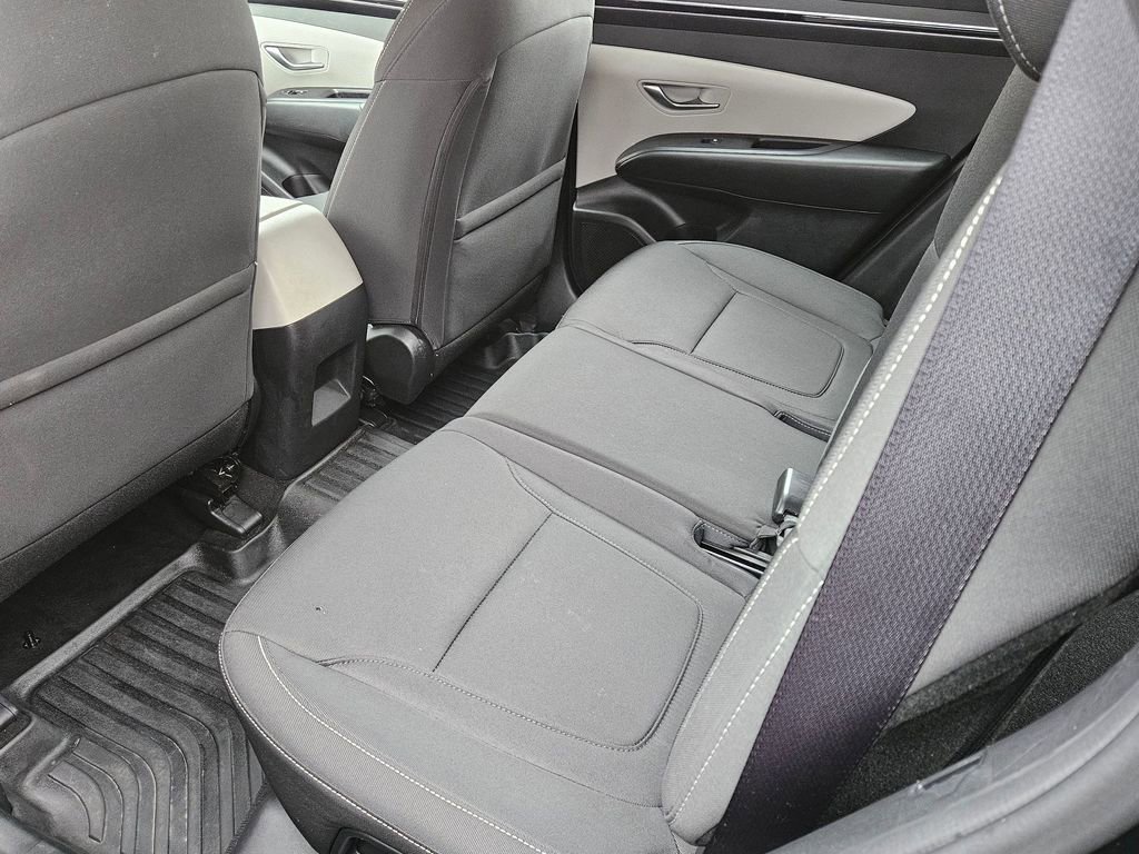 Certified 2023 Hyundai Tucson SE image 12