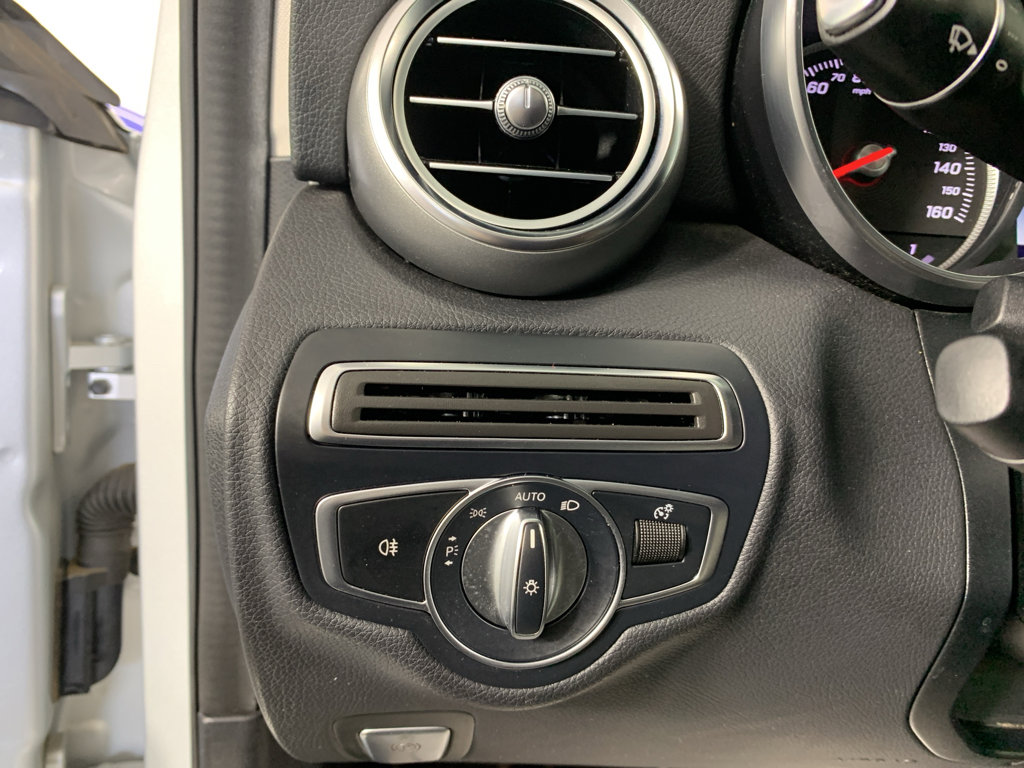 Used 2017 Mercedes-Benz C 300 4MATIC Sedan image 17