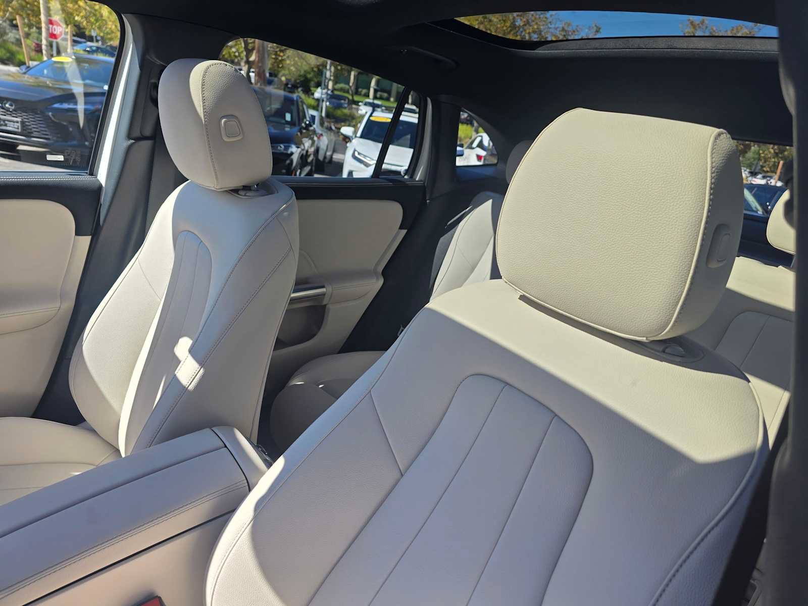 New 2026 Mercedes-Benz GLA 250 image 24