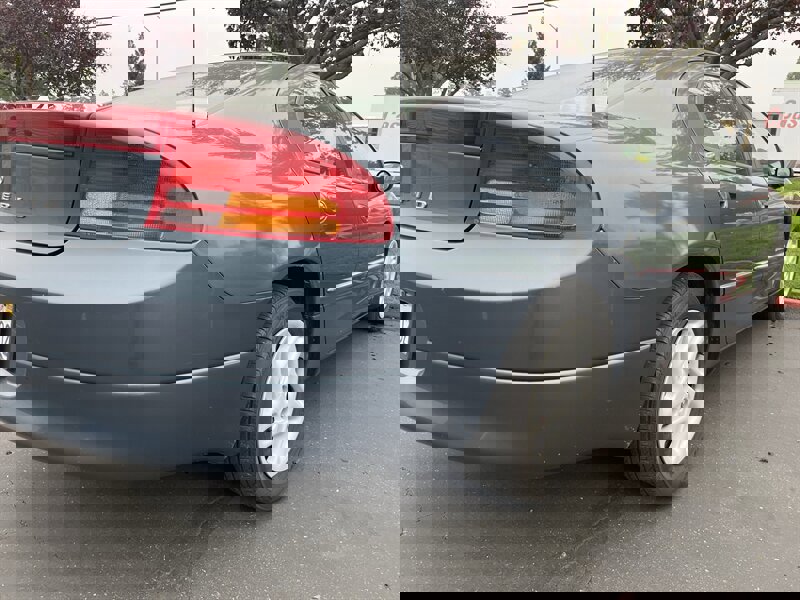 Used 2000 Dodge Intrepid image 13