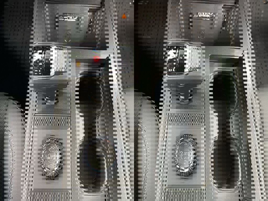 New 2026 GMC Hummer EV 4x4 Crew Cab w/ LPO, Dark Essentials Package image 16