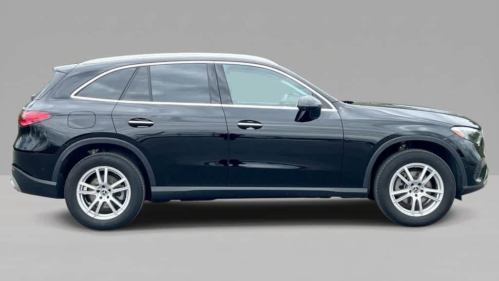 Used 2023 Mercedes-Benz GLC 300 4MATIC image 6
