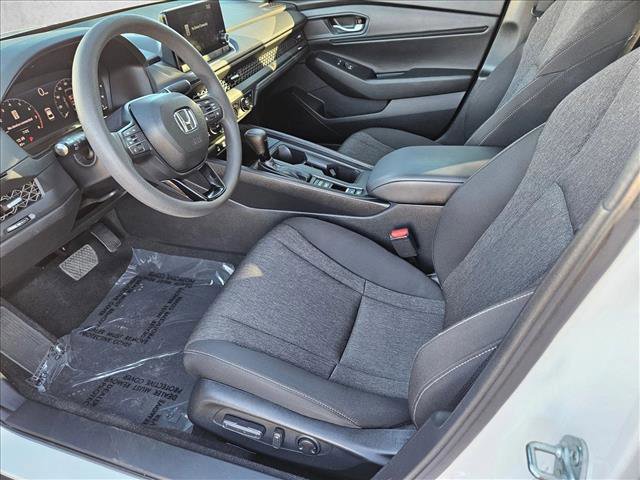 Used 2025 Honda Accord SE image 16