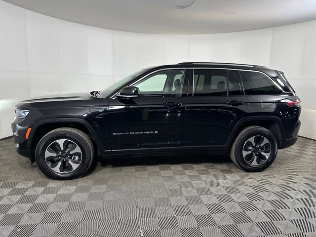 Used 2023 Jeep Grand Cherokee 4WD 4xe image 6