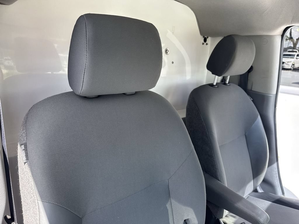 Used 2019 Nissan NV200 S FWD image 42
