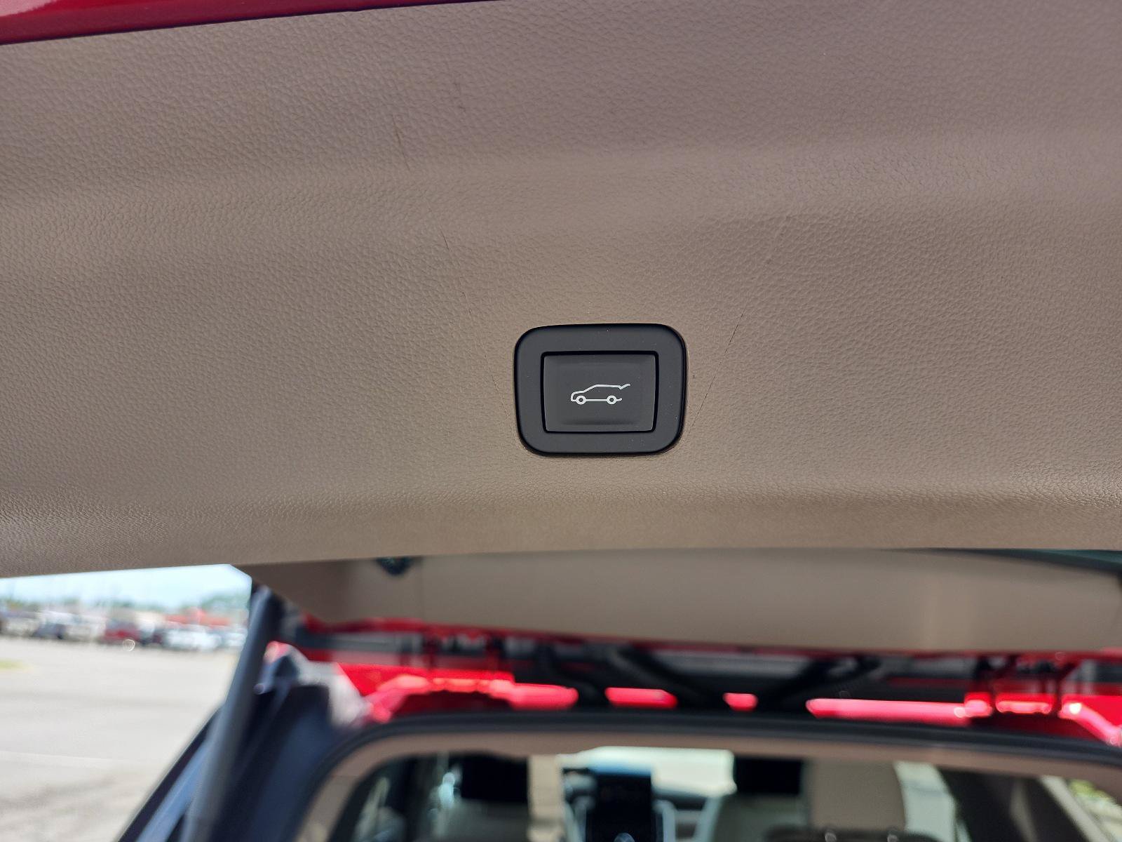 New 2026 GMC Yukon Denali w/ Denali Reserve Package AWD/4WD image 9