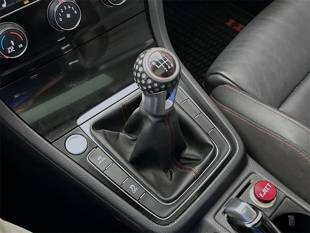 Used 2016 Volkswagen GTI SE w/ Lighting Package (SEL) image 19