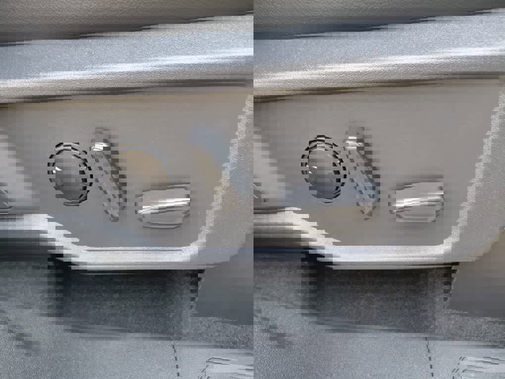 New 2025 Ford Bronco Badlands image 24