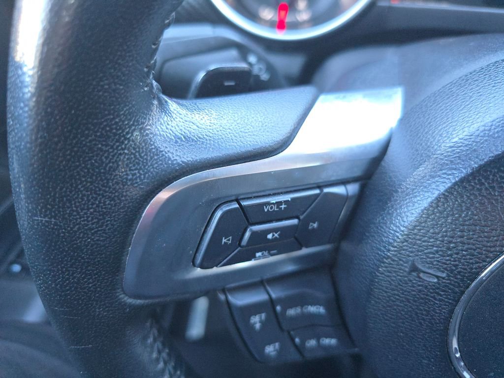 Used 2019 Ford Mustang Coupe image 14