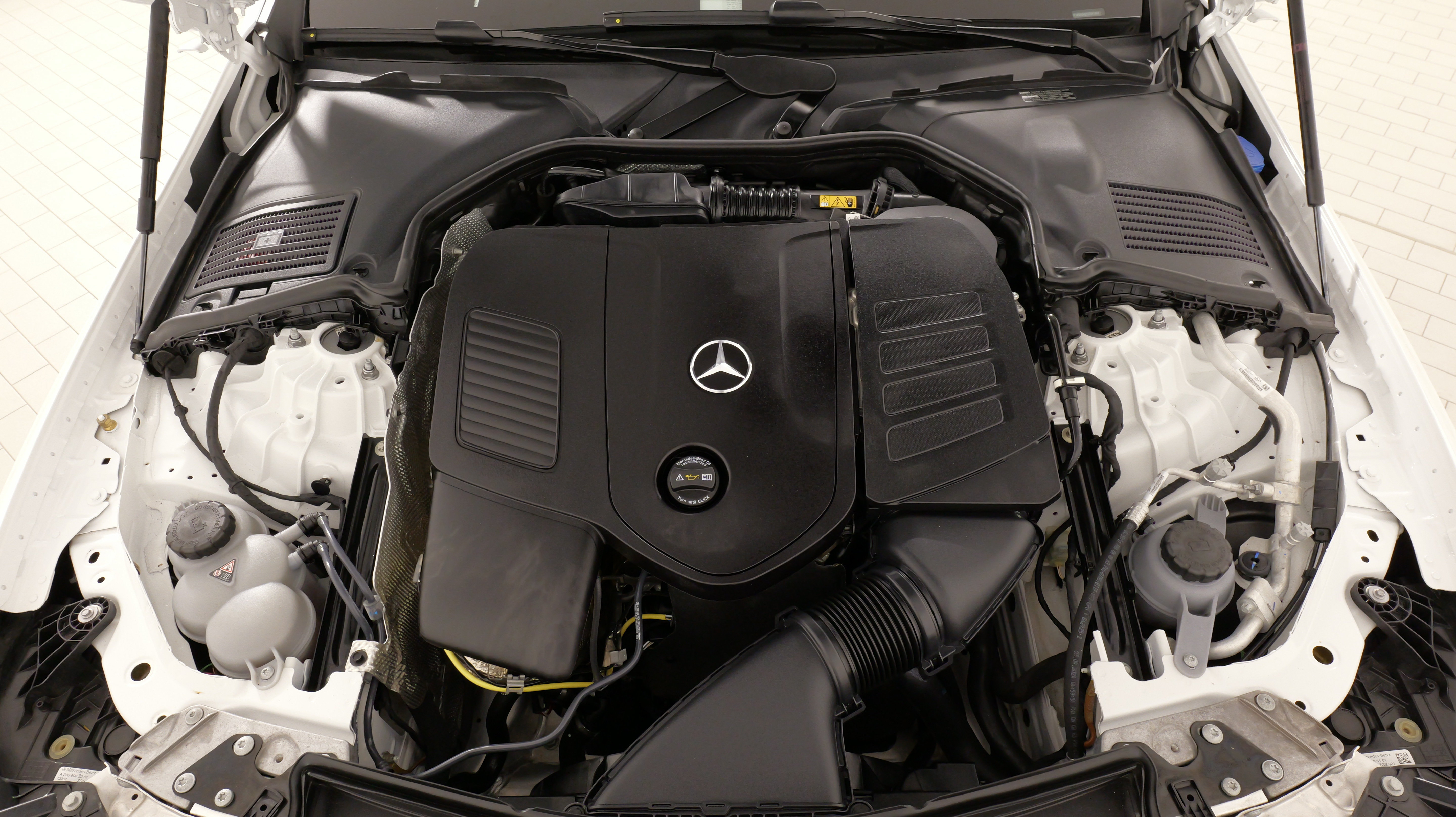 Used 2025 Mercedes-Benz CLE 300 4MATIC Coupe w/ AMG Line image 56