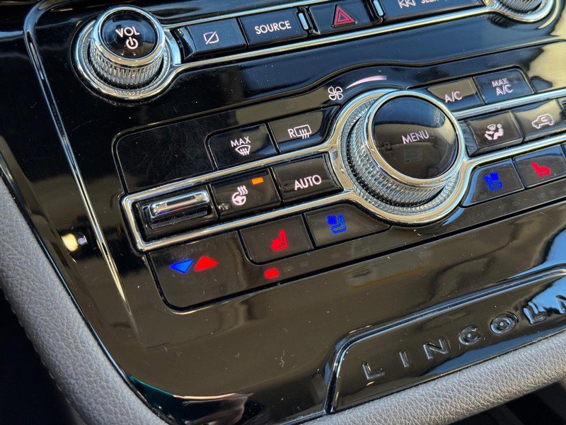 Used 2021 Lincoln Corsair FWD w/ Equipment Group 101A image 22