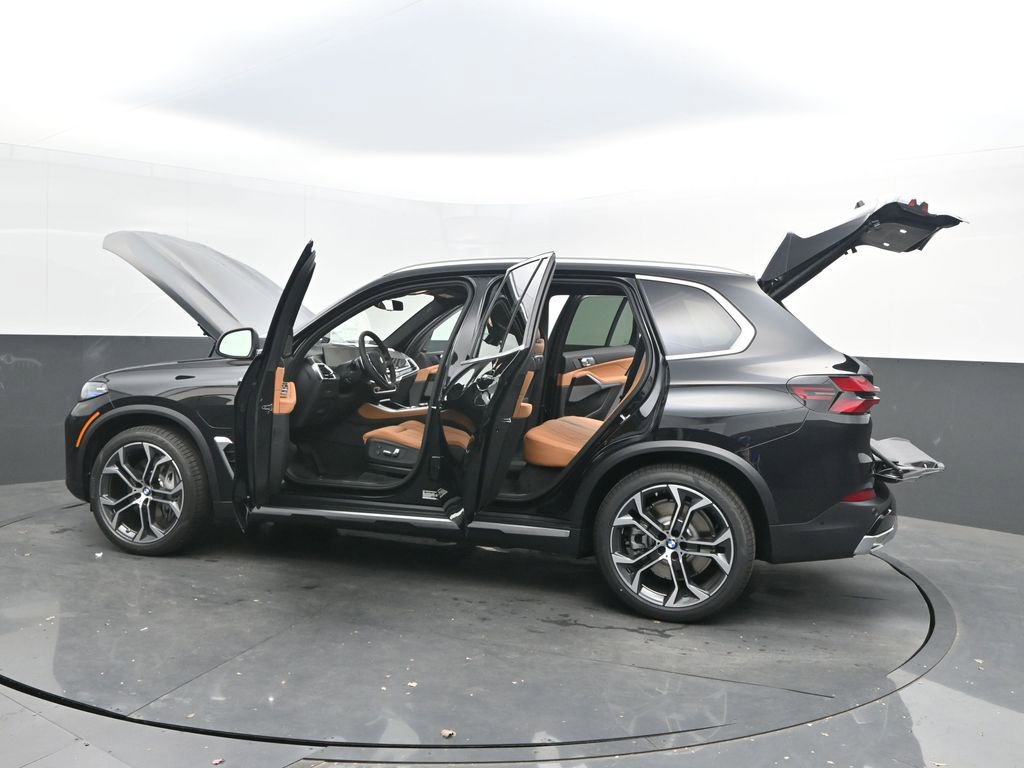 New 2026 BMW X5 xDrive50e w/ Premium Package AWD/4WD image 51