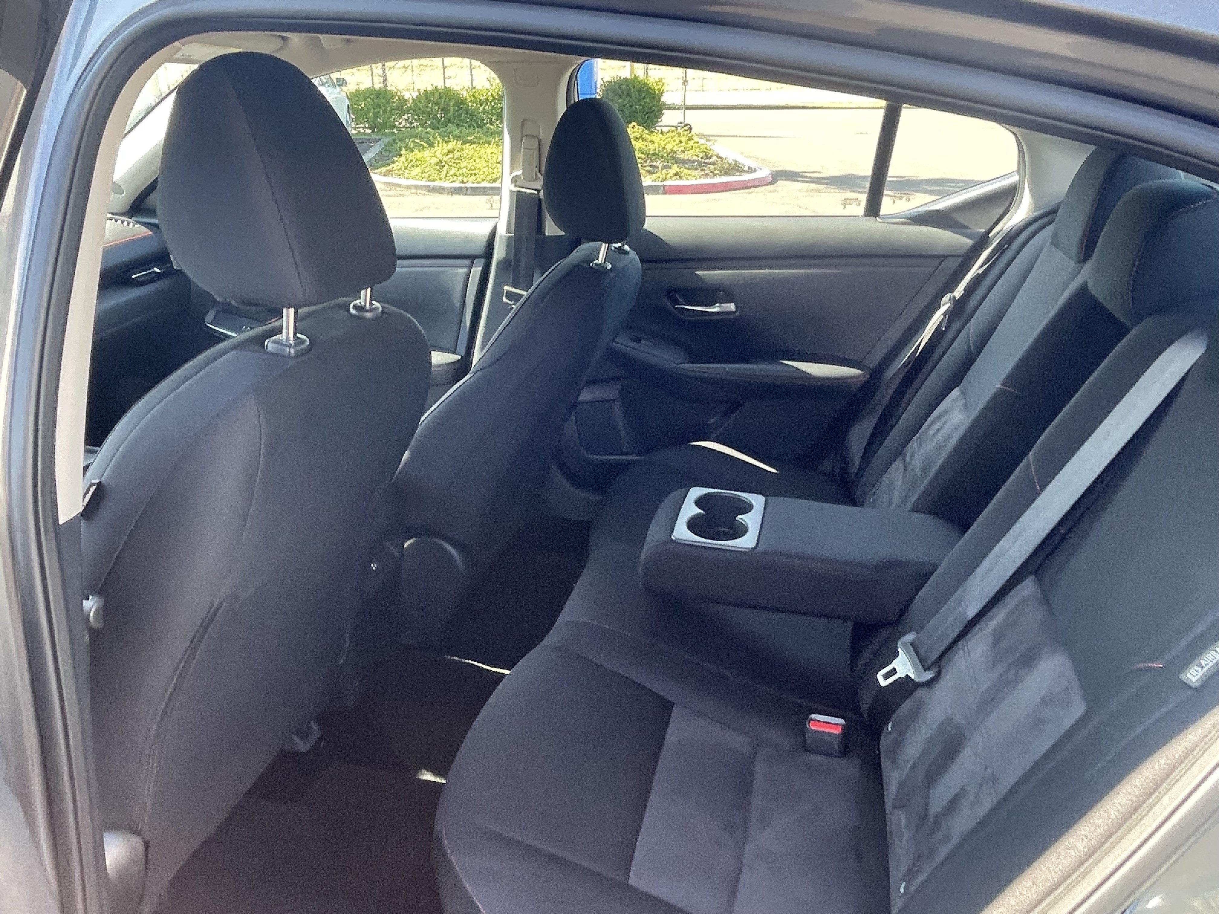 Used 2025 Nissan Sentra SR FWD image 14