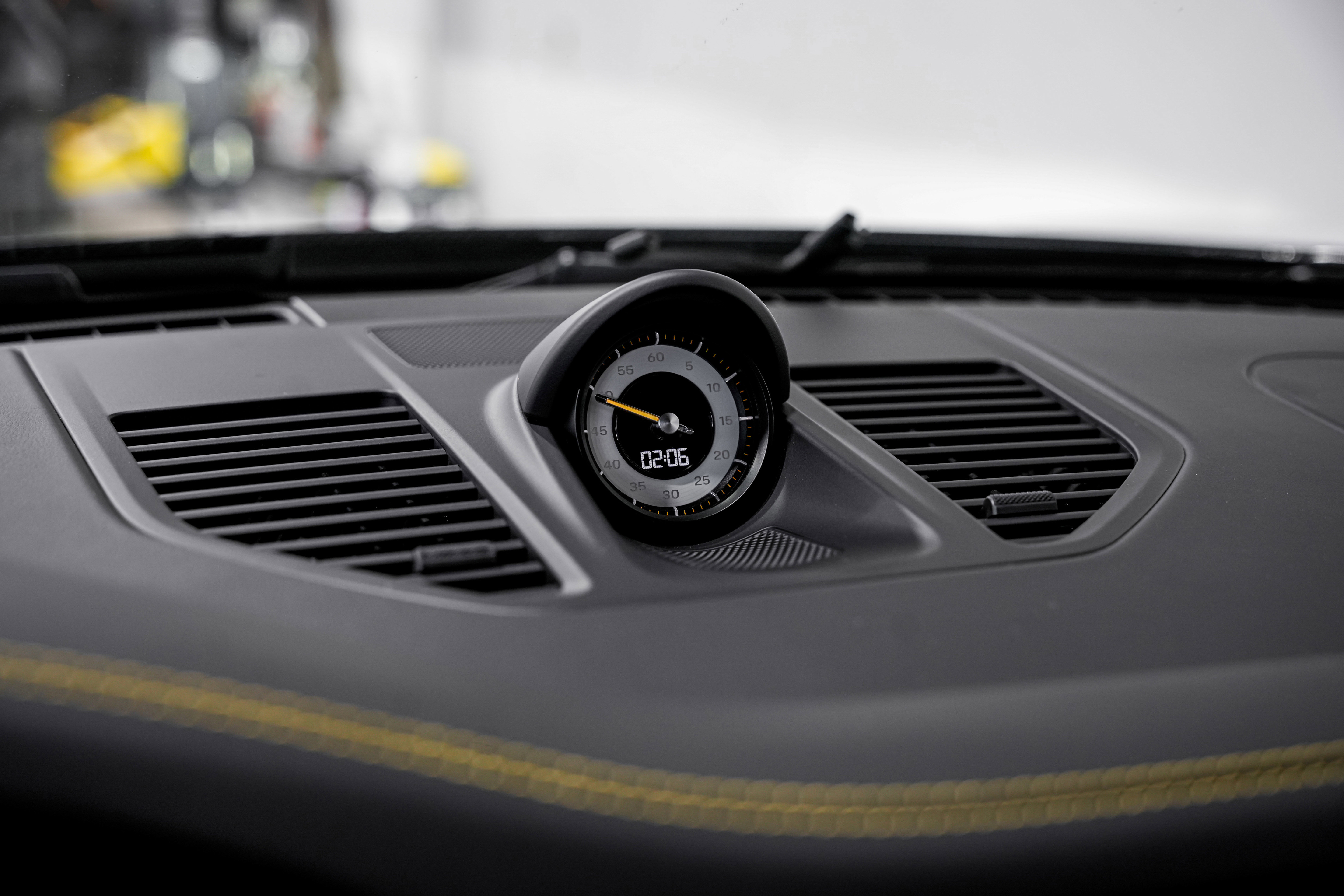 Used 2025 Porsche 911 GT3 RS image 12