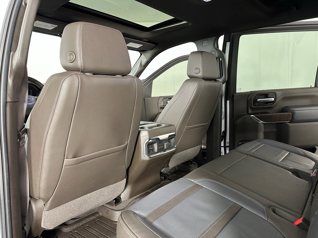 Used 2022 GMC Sierra 3500 Denali w/ Denali Ultimate Package image 30
