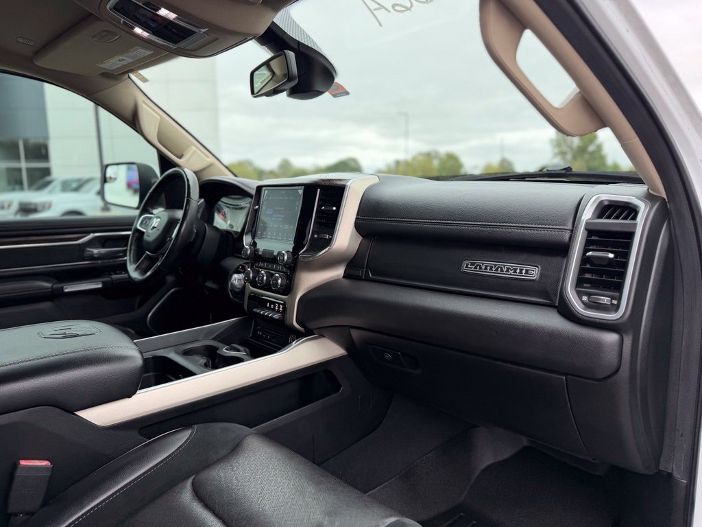 Used 2019 RAM 1500 Laramie AWD/4WD image 8