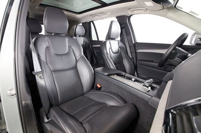 Used 2024 Volvo XC90 T8 Ultimate w/ Protection Package Premier AWD/4WD image 21