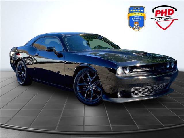 Used 2021 Dodge Challenger R/T w/ Blacktop Package RWD image 1