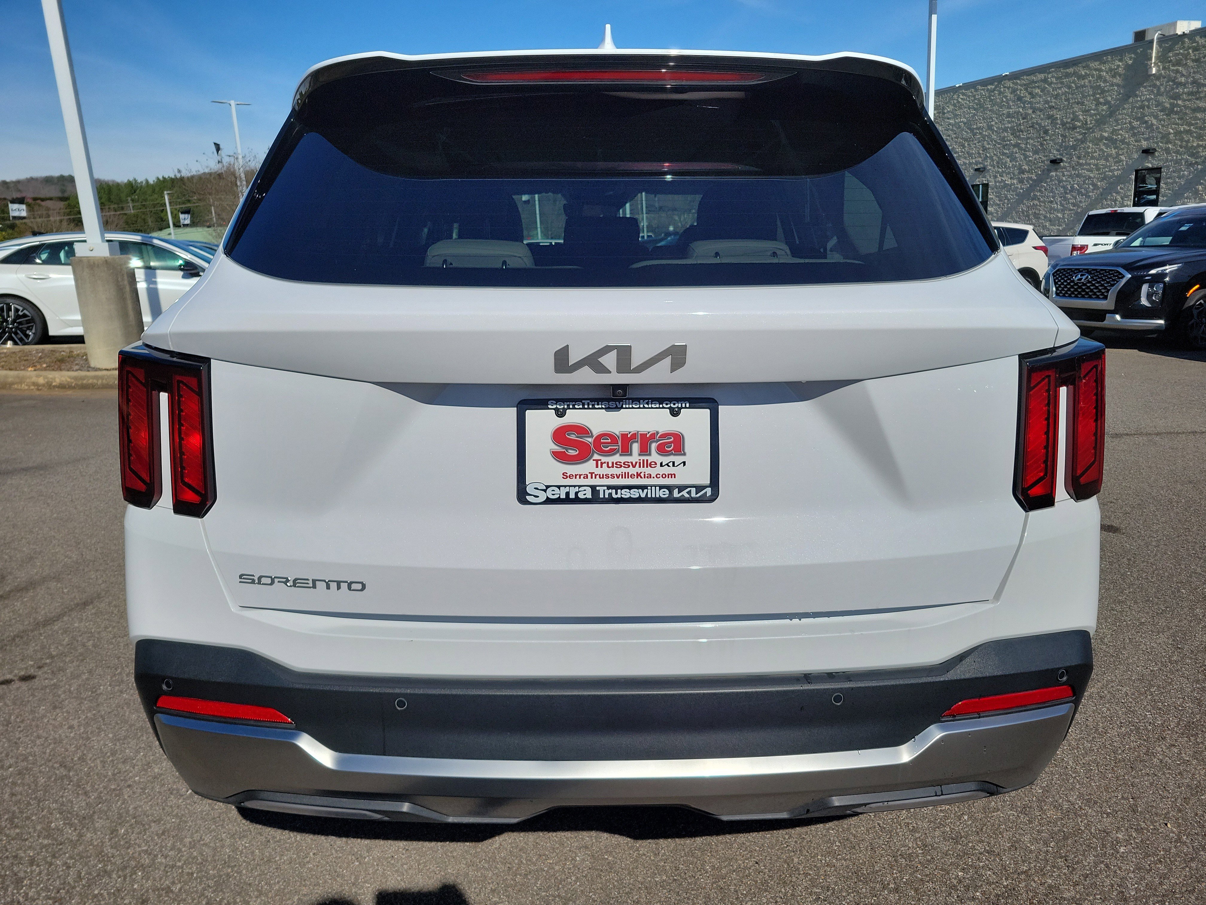 Used 2025 Kia Sorento S w/ Panoramic Sunroof Package image 29